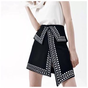 🎀 Black Metal Stud Asymmetrical Skirt